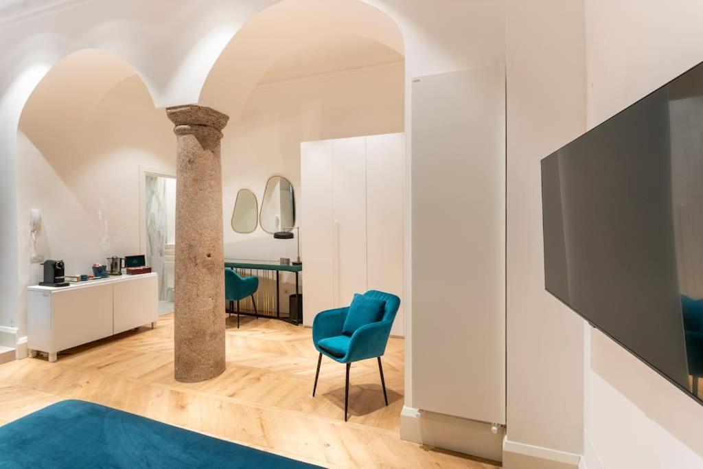 La Scala Suite-Luxury Apartment Milan Bagian luar foto