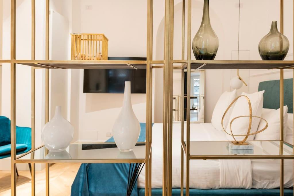 La Scala Suite-Luxury Apartment Milan Bagian luar foto